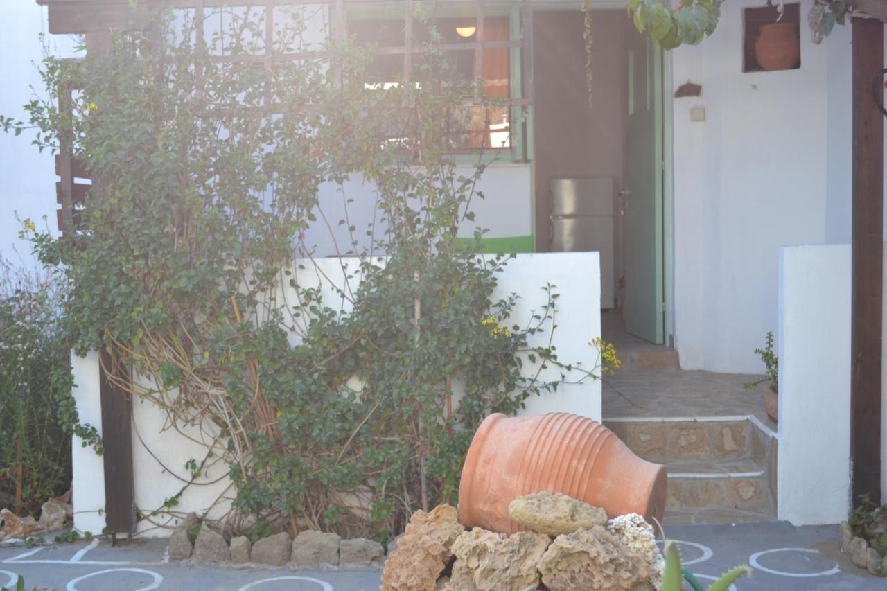 Skyros Panorama Studios Bagian luar foto