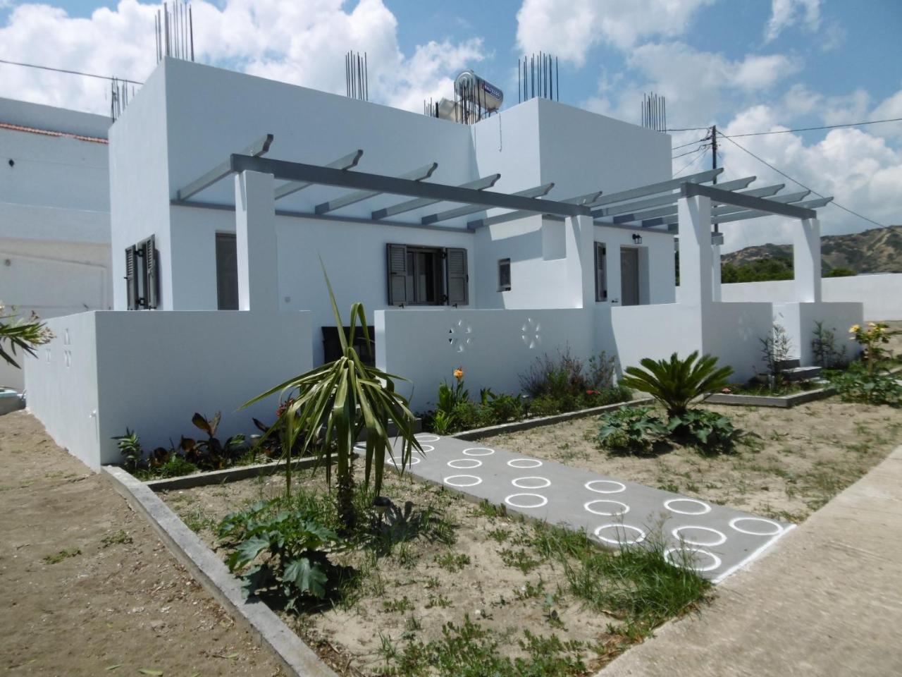 Skyros Panorama Studios Bagian luar foto